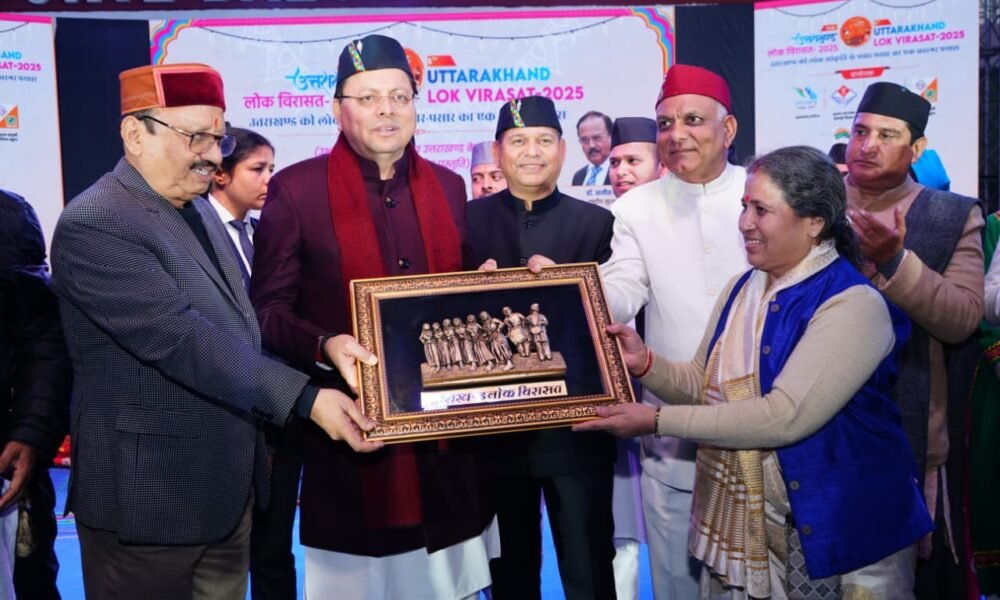 उत्तराखंड लोक विरासत–2025 कार्यक्रम में मुख्यमंत्री पुष्कर सिंह धामी हुए शामिल