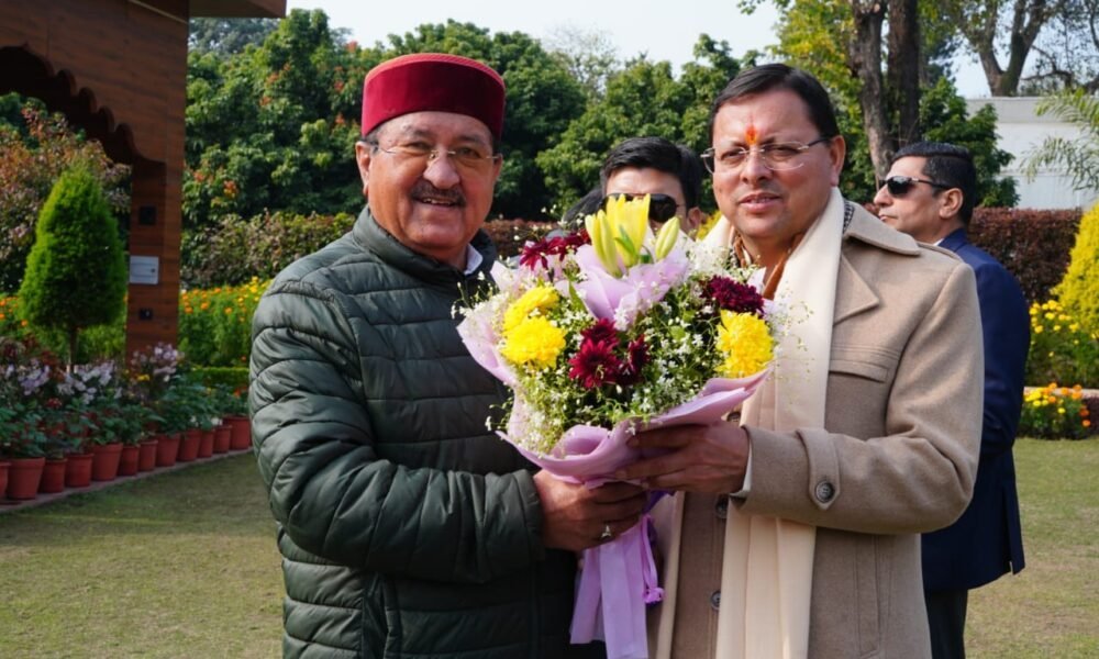 मुख्यमंत्री को विभिन्न क्षेत्रों के लोगों ने दी नववर्ष की शुभकामनाएं