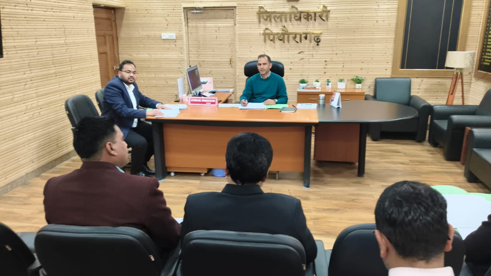 उपड़ा की अधिग्रहित भूमि के किराये व मुआवजे पर मंथन, देय राशि के समयबद्ध भुगतान के निर्देश