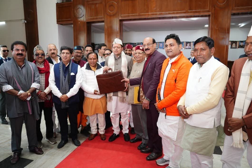 आयुष्मान और गोल्डन कार्ड के लिए 225 करोड़, डिजिटल शिक्षा पर 200 करोड़